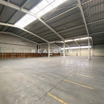 Lagerhalle ca. 3.400 m² nördlich von Ingolstadt zu vermieten - teilbar ab 1.500 m²