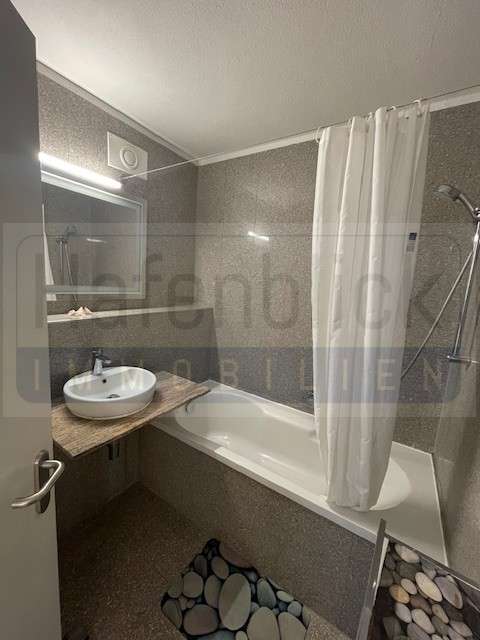 Immobilie in Sierksdorf - Ostseedomizil mit seitlichem Meerblick-modernisierte 2,5 Zi Wohnung - Bild 2