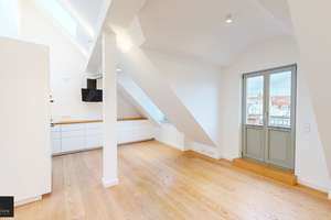 Bestlage Lehel: Kernsanierte Altbau-Traumwohnung mit Dachterrasse und Balkon – Die vollständige Adresse der Immobilie erhältst du vom Anbieter., 80538 Lehel, München – Vorschaubild 16