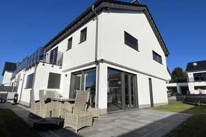 LUXUSLEBEN MIT PANORAMABLICK!
Einfamilienhaus – Bröler Garten 5, 51545 Oberbergischer Kreis – Vorschaubild 1