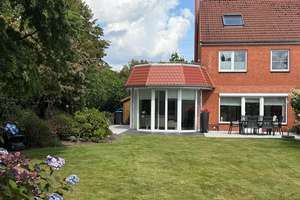 Von Privat: Gepflegtes Endreihenhaus mit großem Grundstück in beliebter Lage (Norderstedt-Garstedt) – Die vollständige Adresse der Immobilie erhältst du vom Anbieter., 22846 Norderstedt – Vorschaubild 1