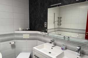 Vollständig renovierte 2-Raum-Wohnung mit Einbauküche in Roßdorf