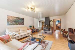 Trudering – Mehrfamilienhaus mit 6 Wohneinheiten und sonnigem Grundstück, teilweise bezugsfrei – Die vollständige Adresse der Immobilie erhältst du vom Anbieter., 81825 Gartenstadt Trudering, München – Vorschaubild 3
