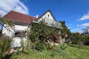 Ein perfektes Zuhause für eine Familie die auf der Suche nach viel Platz ist. – Die vollständige Adresse der Immobilie erhältst du vom Anbieter., 89233 Neu-Ulm – Vorschaubild 1