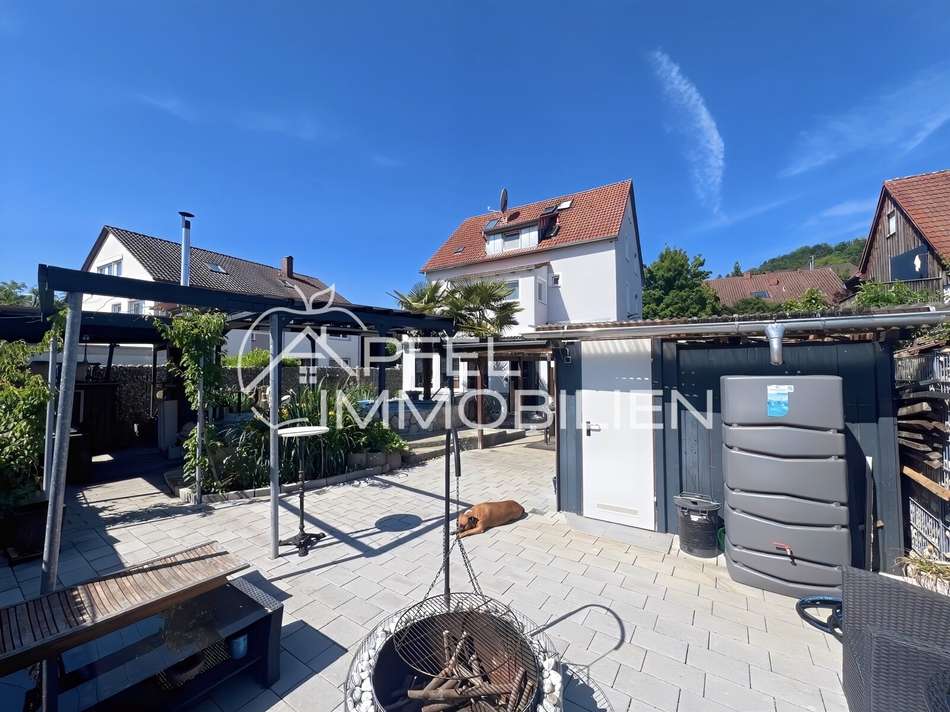 Terrasse + Grillplatz