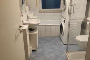 Geschmackvolle 2-Raum-Wohnung mit Einbauküche und eigenem Garten in Ingolstadt.  – Schubertstraße 1d, 85057 Nordwest, Ingolstadt – Vorschaubild 8