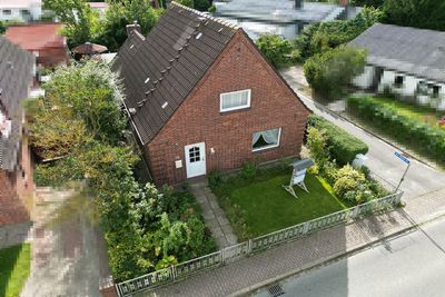 Büsum/Zentrum: Zeitloses Einfamilienhaus mit 4,5 Zimmern und gepflegten Garten in toller Lage!