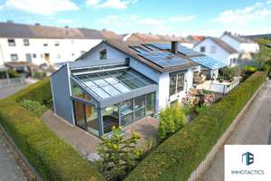 Exklusives Einfamilienhaus mit Wellnessbereich, PV-Anlage, großer Terrasse mit Teich & Doppelgarage – Die vollständige Adresse der Immobilie erhältst du vom Anbieter., 55595 Hargesheim – Vorschaubild 1