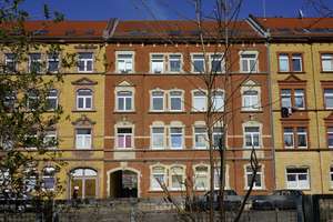 JUNGE PÄRCHEN AUFGEPASST - (KLEINE) 3 Zimmer-Wohnung sucht neue Mieter