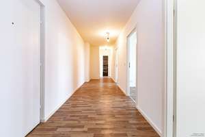 Sanierte 4-Zimmer-Wohnung mit großem Ostbalkon in München-Bogenhausen – ca. 3,79 % Rendite – Die vollständige Adresse der Immobilie erhältst du vom Anbieter., 81927 Johanneskirchen, München – Vorschaubild 5