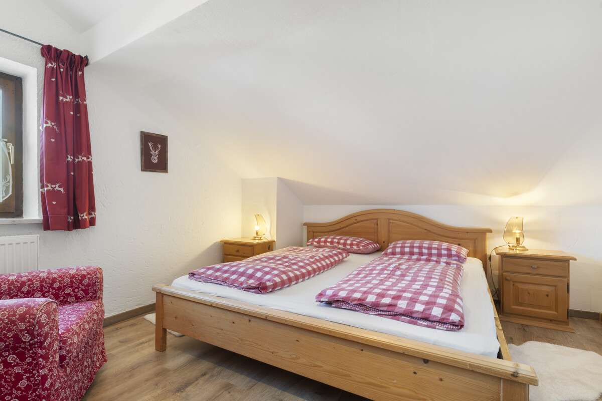 Immobilie in Mittenwald - Rarität: Wohnhaus in Alpenlage mit Nießbrauch–Investment und langfristiger Perspektive - Bild 3