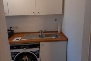 Möblierte 1-Zimmer-Wohnung mit Balkon und EBK in Ingolstadt – Deschinger Straße 20, 85055 Oberhaunstadt, Ingolstadt – Vorschaubild 3