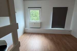[LIS-10951] Studenten aufgepasst! 1-Zimmer-Apartment mit Einbauküche – Ostlandstr. 42a, 50858 Weiden, Köln – Vorschaubild 3
