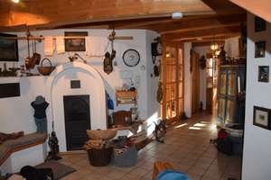 Exklusives ZWEI/MEHRPARTEIENHAUS  im Landhausstil: moderne Technik, einzigartiges Anwesen – Die vollständige Adresse der Immobilie erhältst du vom Anbieter., 94089 Neureichenau – Vorschaubild 4