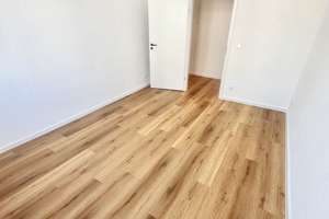 Traumhafte kernsanierte 3-Zimmer Altbauwohnung im beliebten Medienhafen – Gladbacher Straße 60, 40219 Unterbilk, Düsseldorf – Vorschaubild 4