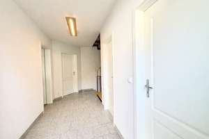 Familientraum: Moderne Doppelhaushälfte mit Garage und sonnigem Garten – Die vollständige Adresse der Immobilie erhältst du vom Anbieter., 45133 Schuir, Essen – Vorschaubild 2