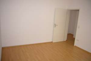 Großzügige Wohnung im Erdgeschoss mit Tageslichtbad & Wohnküche in Rheinnähe zum 1.7.2026 – Hohlstraße xx, 55130 Weisenau, Mainz – Vorschaubild 32