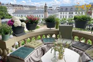 Furnished flat in historical building in downtown with garage – Die vollständige Adresse der Immobilie erhältst du vom Anbieter., 65185 Mitte, Wiesbaden – Vorschaubild 1