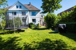 Hamburg-Sülldorf: Doppelhaushälfte auf großem Grundstück mit fünf Wohneinheiten – Die vollständige Adresse der Immobilie erhältst du vom Anbieter., 22589 Iserbrook, Hamburg – Vorschaubild 7