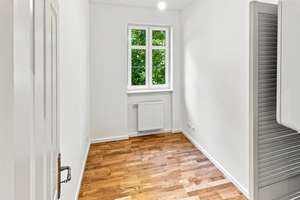 **Erstbezug nach Sanierung – helles Wohnen mit Balkon im grünen Kiez** – 14165 Zehlendorf, Berlin – Vorschaubild 8