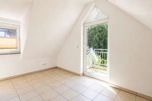 Beste Lage Kaiserallee - Außergewöhnliche 5-Zimmer-Wohnung  mit Haus-Charakter – Kaiserallee 31a, 23570 Travemünde, Lübeck – Vorschaubild 9