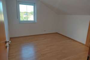 Schöne 4-Zimmer-Doppelhaushälfte mit gehobener Innenausstattung und EBK in Reichstorf – Reichstorf 100, 94428 Eichendorf – Vorschaubild 23