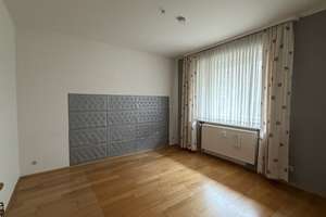 Gut geschnittene 3‑Zimmer‑Wohnung mit Balkon und Garage in ruhiger, gefragter Lage! – Die vollständige Adresse der Immobilie erhältst du vom Anbieter., 57074 Siegen, Siegen – Vorschaubild 6