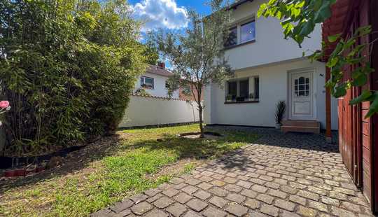 Bild von Idylle in Bürgel: Reihenendhaus mit mediterranem Garten und viel Privatsphäre