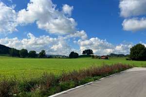 Hier möchte ich leben, hier will ich sein -
Baugrundstück für Doppelhaushälfte in Antdorf / Am Raut – Die vollständige Adresse der Immobilie erhältst du vom Anbieter., 82387 Antdorf – Vorschaubild 6