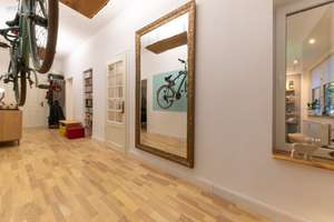 Zeitlose Eleganz trifft Wohngefühl: Ihr neues Altbaujuwel