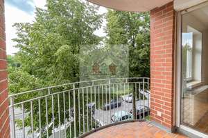 Kapitalanlage in gefragter Wohnlage von Dresden –  mit Aufzug, Balkon und Tiefgaragenstellplatz – Die vollständige Adresse der Immobilie erhältst du vom Anbieter., 1159 Löbtau-Süd, Dresden – Vorschaubild 2