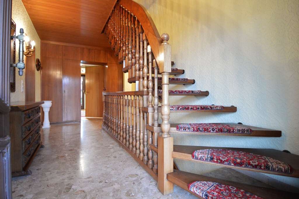 Immobilie in Nalbach - Freistehendes Ein- bis Zweifamilienhaus mit Garage in Top Lage von Nalbach - Bild 3