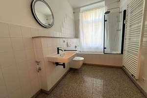 Erstbezug nach Sanierung, Erkerwohnung im 1. OG, Bad mit Wanne und Fenster, WG möglich – Lange Reihe 11, 4299 Stötteritz, Leipzig – Vorschaubild 4