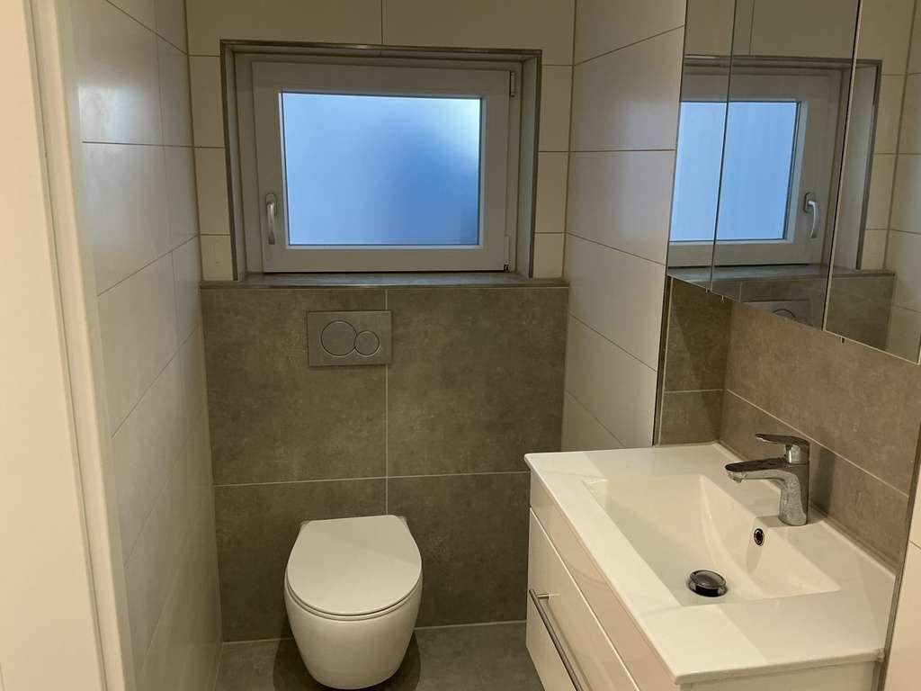 Immobilie in Waghäusel - Wiesental: Erstbezug nach Totalsanierung in 2 ZKB mit neuer Einbauküche & Stellplatz - Bild 4