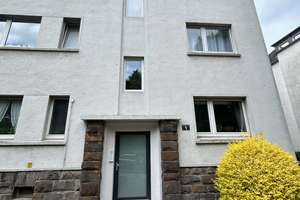 Alltagstaugliche 2,5-Zimmer-Wohnung in Essen-Bergerhausen, Nahe Elizabeth KH und Evang. KEM