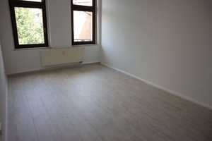 Frei ab 1.8.25  + Balkon an der Küche + 3. OG + Haus mit Aufzug** – Matthesstraße 80, 9113 Chemnitz – Vorschaubild 5
