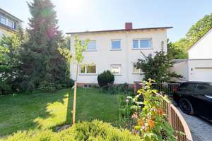 Sechs Zimmer, viel Freiraum und ein Garten rundherum – endlich Platz für Familienleben. – Die vollständige Adresse der Immobilie erhältst du vom Anbieter., 64291 Arheilgen, Darmstadt – Vorschaubild 14