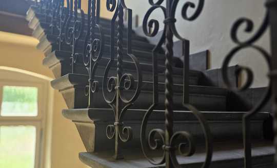Renditestarkes historisches Stadthaus mit weiterem Entwicklungspotential