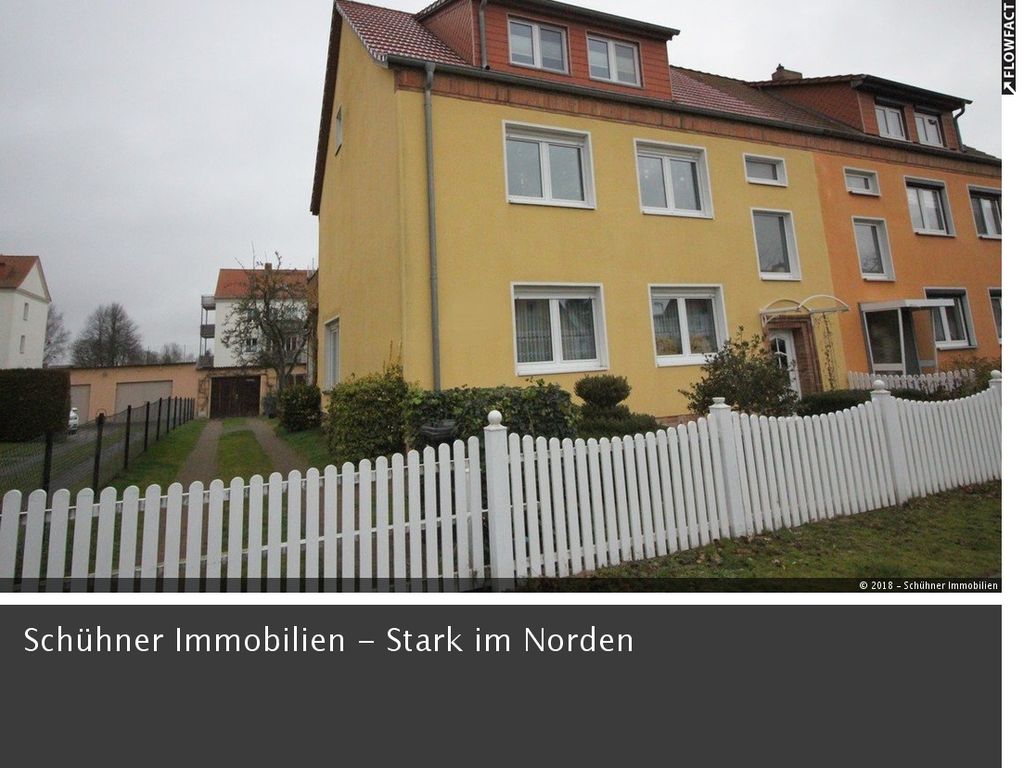 Interessantes DreiFamilienHaus mit Nebenbebauung zu