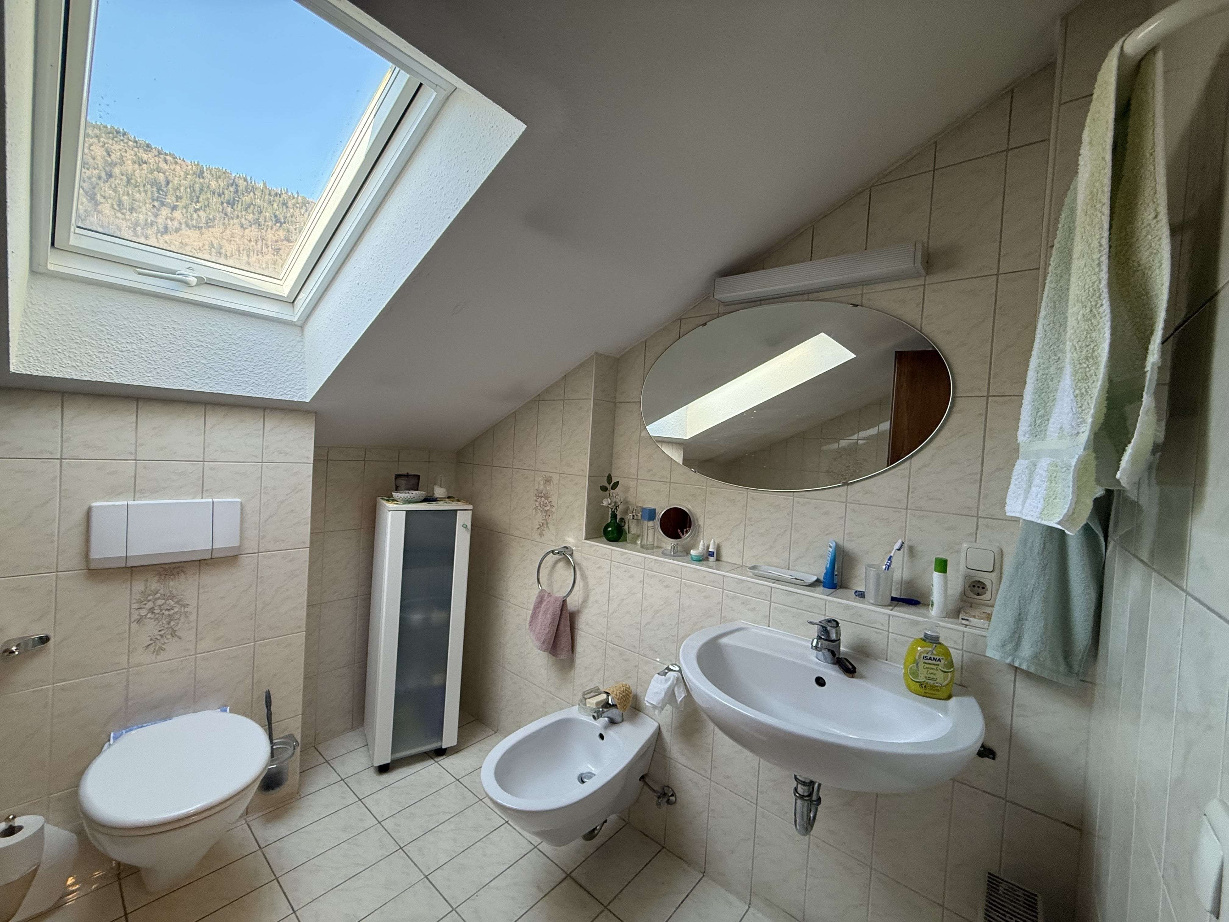 Immobilie in Oberau - Großzügige Dachgeschosswohnung mit Flair - Bild 1