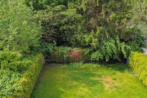 Charmante Dachgeschosswohnung mit Balkon & Gartennutzung in Odenkirchen
