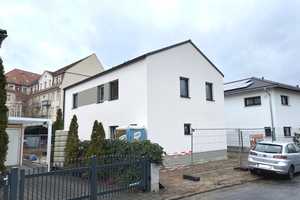 Frei stehendes Einfamilienhaus, Erstbezug Stadtnahe, dennoch ruhige Wohnlage! Energetisch TOP! – Dresden – Vorschaubild 2