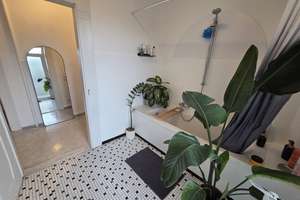 Traumhafte 2-Zi-Wohnung mit BALKON in STILvollem ALTBAU und ausgezeichneter CITYLAGE – Theresienstraße 35, 90762 Altstadt, Innenstadt, Fürth – Vorschaubild 15