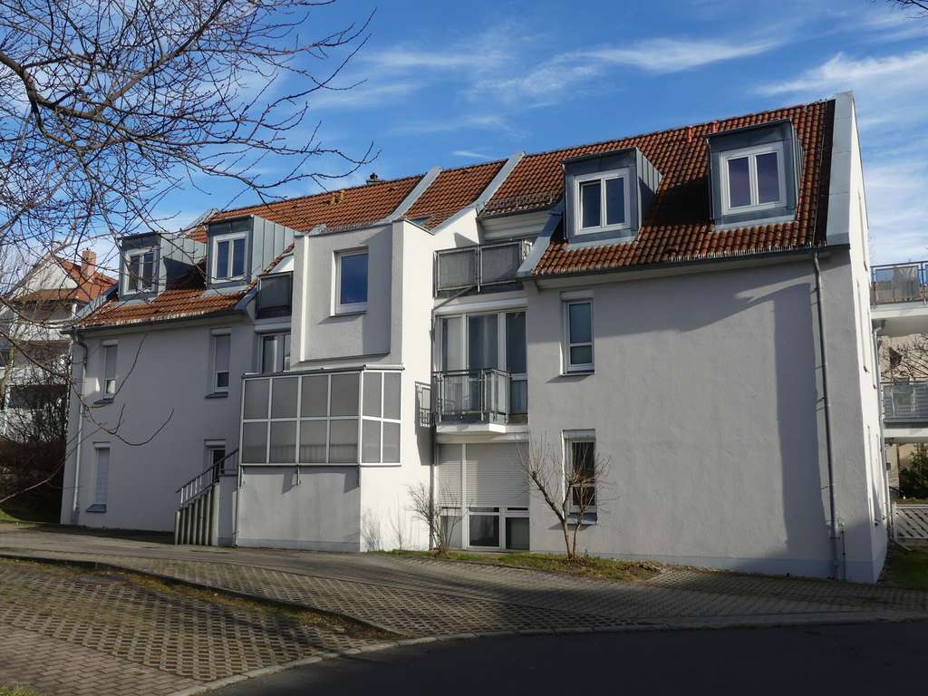 Immobilie in Niederau - Vermietete Zweiraumwohnung mit Balkon und Garage in Niederau-Ockrilla - Bild 0