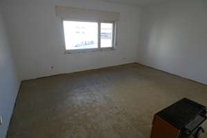 Großzügige DHH (renovierungsbedürftig) mit Hof, Garage, Scheune, Schuppen und Garten! – Die vollständige Adresse der Immobilie erhältst du vom Anbieter., 76351 Linkenheim-Hochstetten – Vorschaubild 6