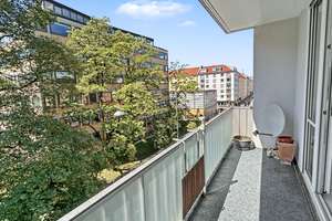 Im Herzen der Maxvorstadt! Freie und gut geschnittene 2-Zi-ETW mit Südloggia und Denkmalschutz – Die vollständige Adresse der Immobilie erhältst du vom Anbieter., 80799 Am alten nördlichen Friedhof, München – Vorschaubild 3