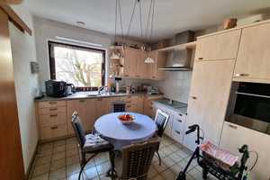 Großes Einfamilienhaus - viel Ausbaureserve - ruhige und direkte  Waldrandlage - Garage – Ahrweiler (Kreis) – Vorschaubild 8