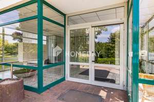 Bezugsfreie 3-Zimmer-Wohnung mit Loggia, Tiefgaragenstellplatz und Aufzug in Lübeck-Moisling – Die vollständige Adresse der Immobilie erhältst du vom Anbieter., 23560 Moisling, Lübeck – Vorschaubild 3