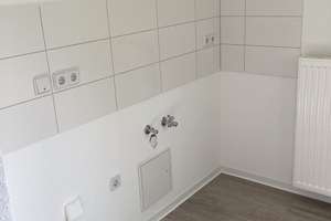 1 Raum-Wohnung mit Balkon – Tanneberger Weg 27, 1169 Gorbitz-Süd, Dresden – Vorschaubild 4