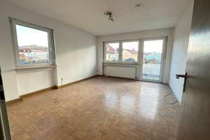 2. OG Südbalkon, helle Wohnung, Parkett